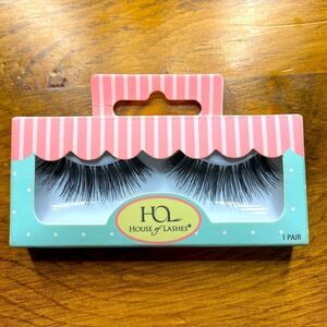 HOUSE of lashes • Lashes